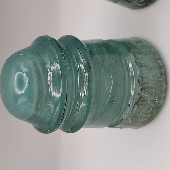 Vintage 1893 Hemingway No. 9 & 12 Glass Insulators - Picture 3 of 11